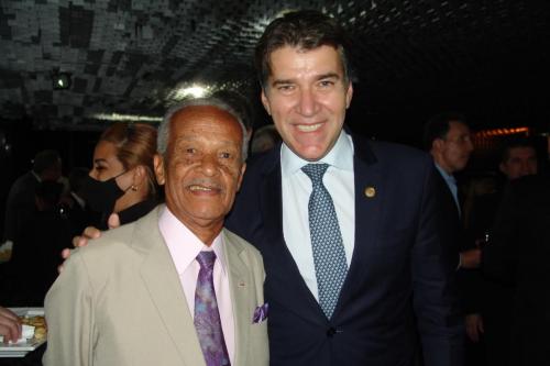 Altair José dos Santos e Jarbas Soares Júnior